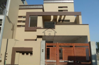 Bahria Town Phase 8 - Ali Block, 5 Marla -House Is Available For Sale