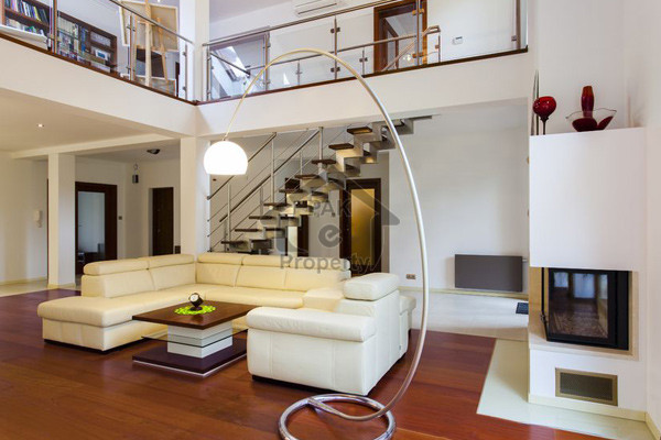 3 Bed Luxury Brand New Apartment In Bath Island