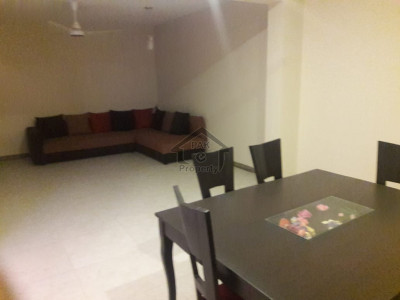 5 bedroom 5 bathrooms  kitchen drawing and dining tares margala hills view car parking heating cooling system