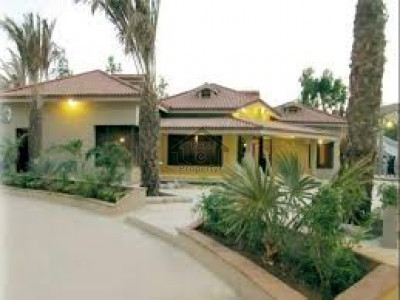 Bahria Town Phase 8, - 1.2 Kanal - House For Sale ..