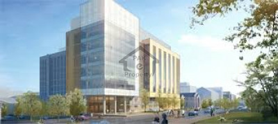 Main Boulevard Gulberg-,8 Kanal - Commercial Building for sale.