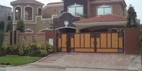 E-11,- 6.7 Marla - House For Sale