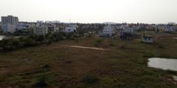 Thanda Pani, - 5 Marla -  Plot for sale .