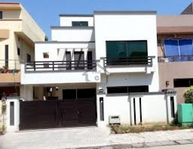 Bahria Nasheman, - 8 Marla - House for sale.