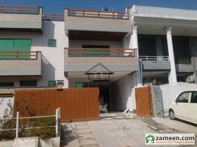 I-8/3 Kanal Separate Gate Four Bed Upper Portion Available for rent Near Kachnar park