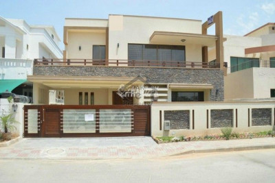 I-8/2 Brand New 40x80 Ground Portion Available for rent Near Mater o Stop