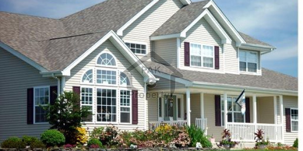 3-bedrooms Apartment For Rent At 3rd Floor Kosar Square Frere Town