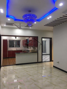 8.5 Marla Corner House For Sale In Abu Bakar Block Bahria Town Phase 8