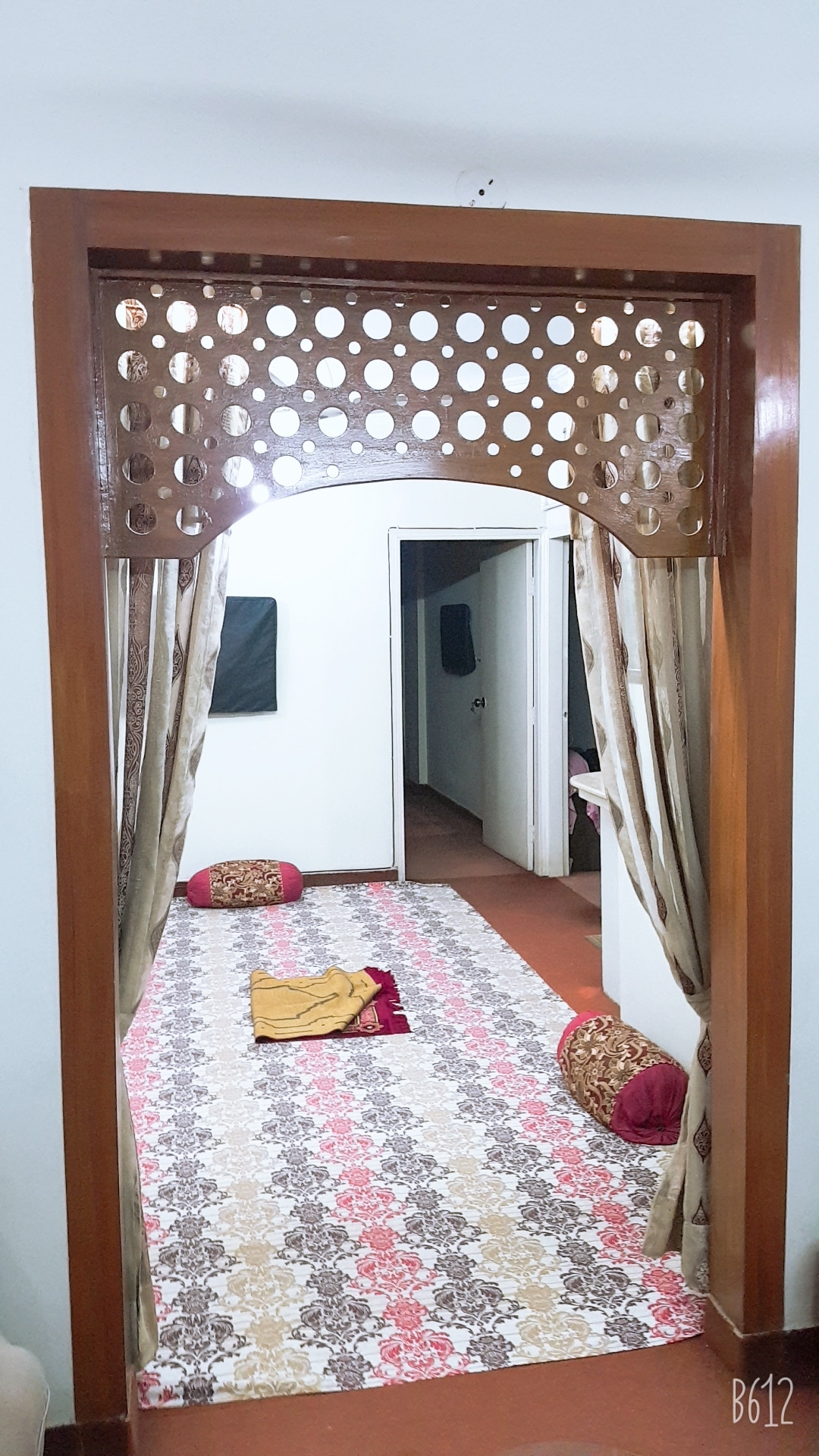 Well Maintained Flat Is Available For Sale 
West Open, 3 Bed With 4 Bathrooms , 2 Side Corridors , Lift And 24 p Hours Water Available. 
Floor Is Fully Carpeted And All Windows Are Covered With Curt