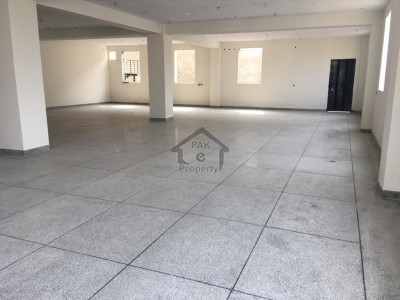 35000 sqft Excellent Commercial Plaza For Rent