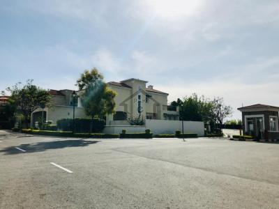 Beautiful Corner Park Facing Villa in the Heart of Islamabad at DHA-5