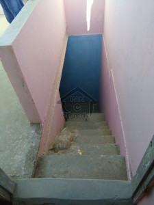 50 Square Yards House for sale