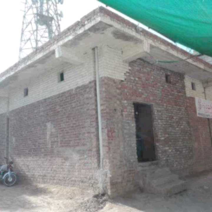 Corner Commercial Hall 10 Marla for sale