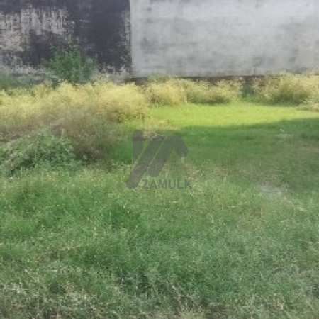 Plot For Sale In Park Enclave