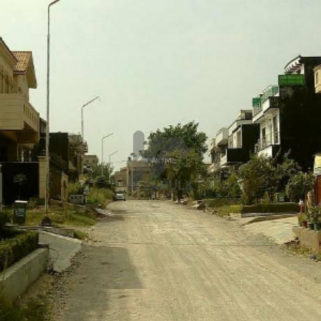 G-13/4 25x40 plot available For sale Prime location