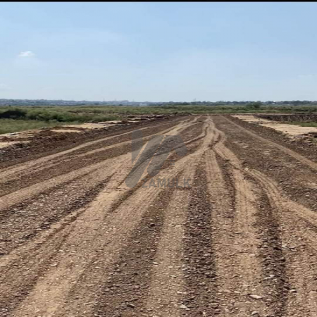 I-12/3 25x50 Park Face Plot available For Sale Prime location