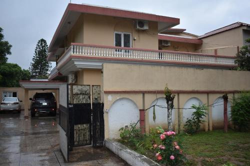 10 Marla House For Sale In Askari 10 - Sector C