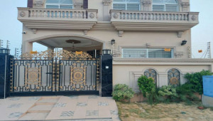 10 Marla House For Sale In DHA Phase 3