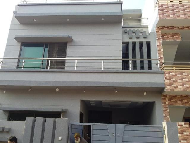 6 Marla House For Sale In Allama Iqbal Town - Huma Block